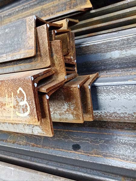 Уголок 8 мм 3сп5 468 1